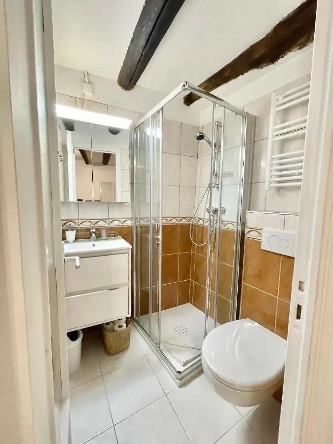 Acquassoma Vielle Ville Duplex Menton 0*,  France