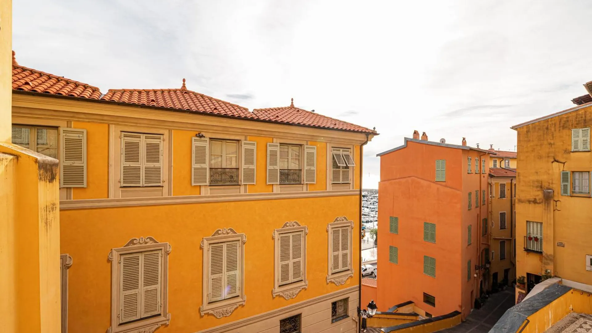Acquassoma Vielle Ville Duplex Menton Apartment